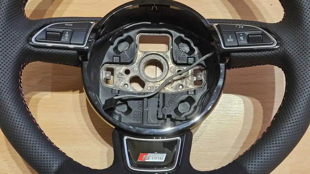 AUDI A3 8P A4 B8 A5 8T A6 C7 Kierownica Skóra Alcantara S-Line Multifunkcja