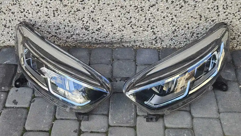 RENAULT CAPTUR I LIFT 17-19 Lampy Przód Przednie FULL LED Komplet