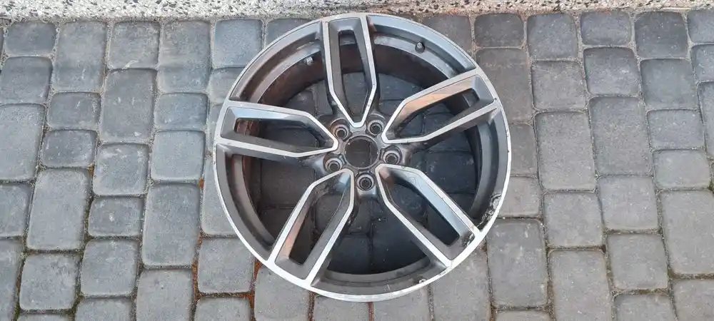 AUDI A3 S3 8V Alufelga Felga Aluminiowa Oryginał 8x19 5x112 ET49
