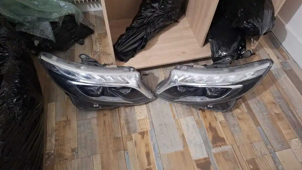MERCEDES VITO V-KLASA W447 Lampy Przód Full Led Komplet