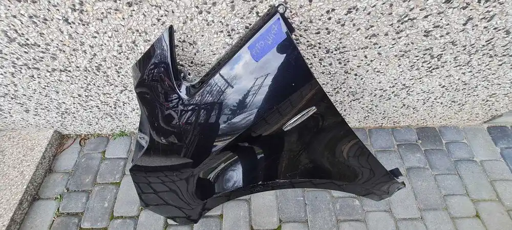 MERCEDES VITO V-KLASA W447 Błotnik Przód Przedni Prawy