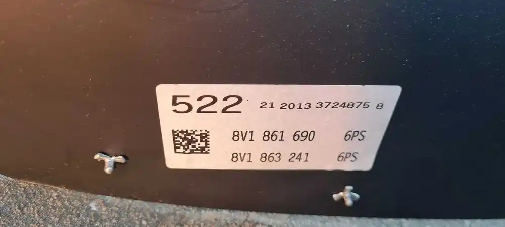 AUDI A3 S3 8V 13-20 Tunel Środkowy Podłokietnik