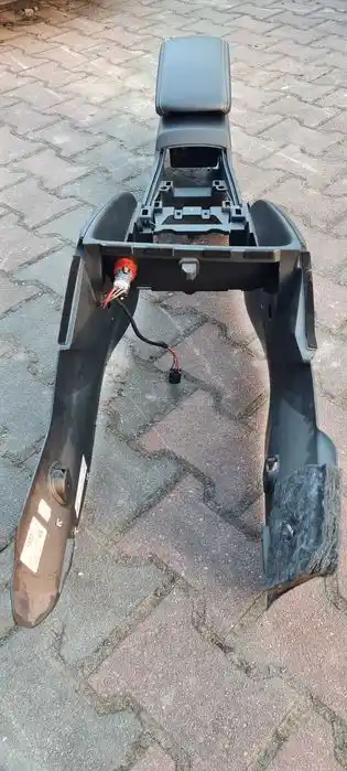 AUDI A3 S3 8V 13-20 Tunel Środkowy Podłokietnik