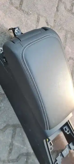 AUDI A3 S3 8V 13-20 Tunel Środkowy Podłokietnik