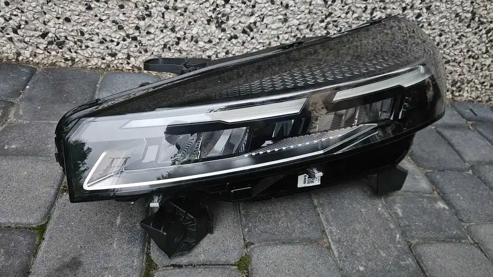 RENAULT CLIO V LIFT 23-26 Lampa Przód Przednia Lewa FULL LED