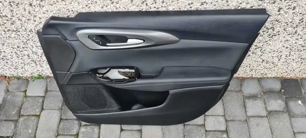 ALFA ROMEO TONALE Boczek Drzwi Przód Przedni Prawy