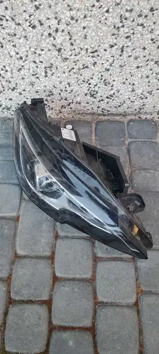 PEUGEOT 308 T9 LIFT Lampa Przód Przednia Prawa Full Led