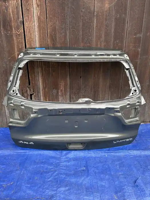 Jeep Compass II Klapa Bagażnika Tył