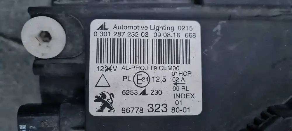 PEUGEOT 308 T9 13-17 Lampa Przód Przednia Prawa Full Led