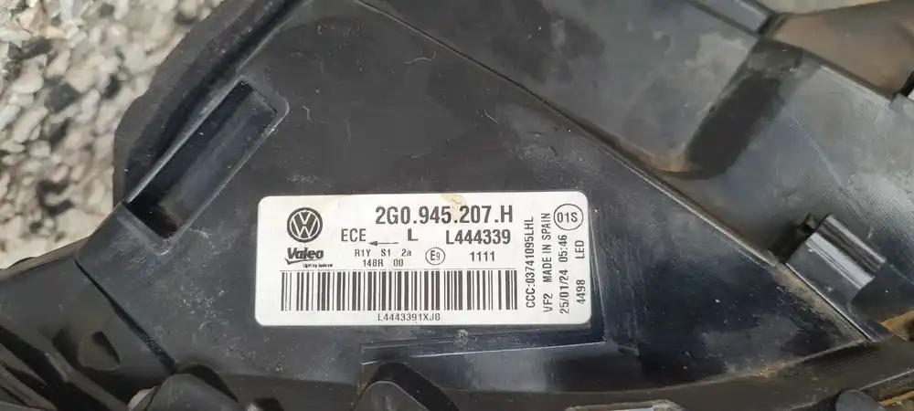 VOLKSWAGEN POLO VI 2R Lampa Tył Tylna Lewa