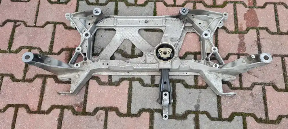 AUDI A3 8V Sanki Kołyska Wózek Silnika 5Q0199369G