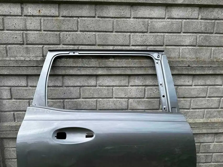 Mercedes GLB W247 Drzwi Tył Tylne Prawe