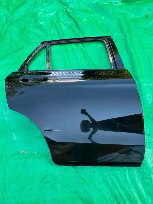 Mercedes GLC W253 Drzwi Tył Tylne Prawe