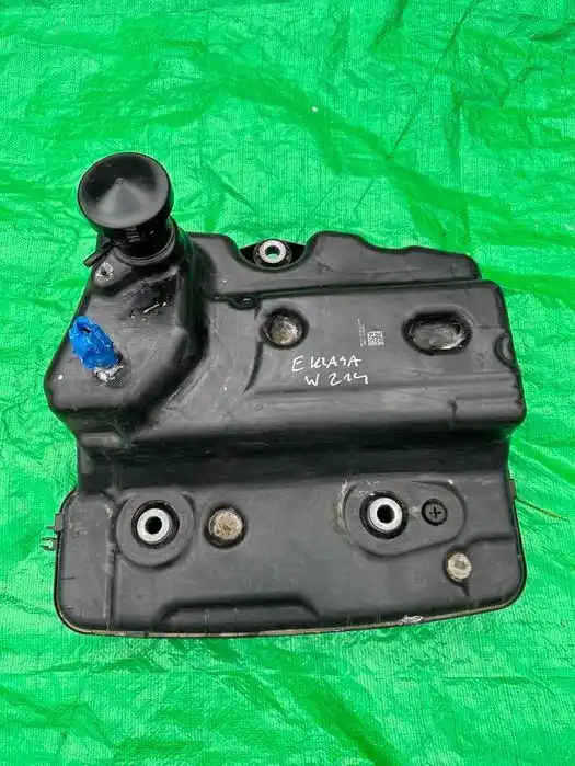 Mercedes E Klasa W214 Zbiornik Adblue
