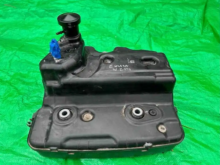 Mercedes E Klasa W214 Zbiornik Adblue