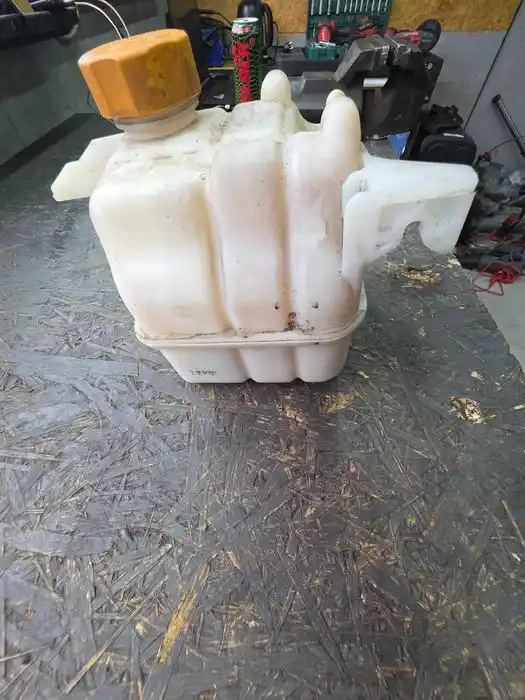 Zbiorniczek Płyny Chłodzacego Opel Antara 2.2 CDTI 95.213.455