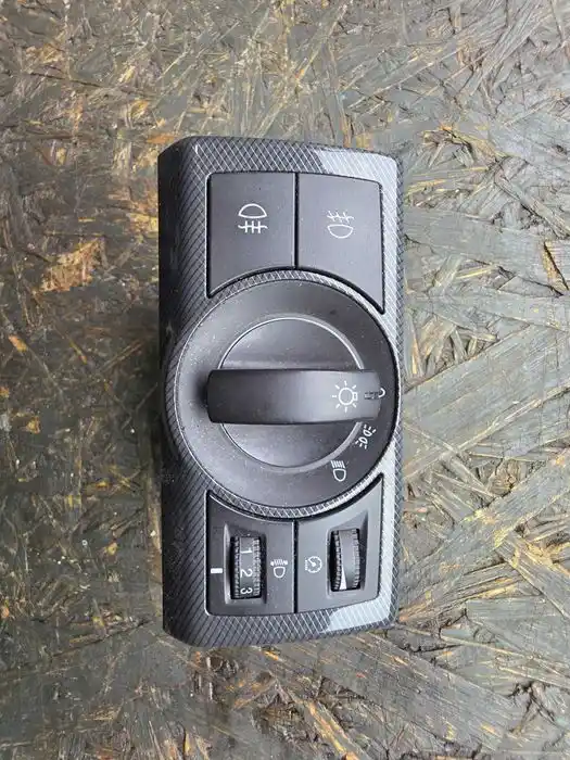 Włącznik Świateł Opel Antara 2011r-25.873.730
