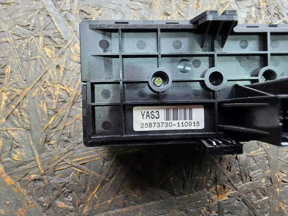 Włącznik Świateł Opel Antara 2011r-25.873.730