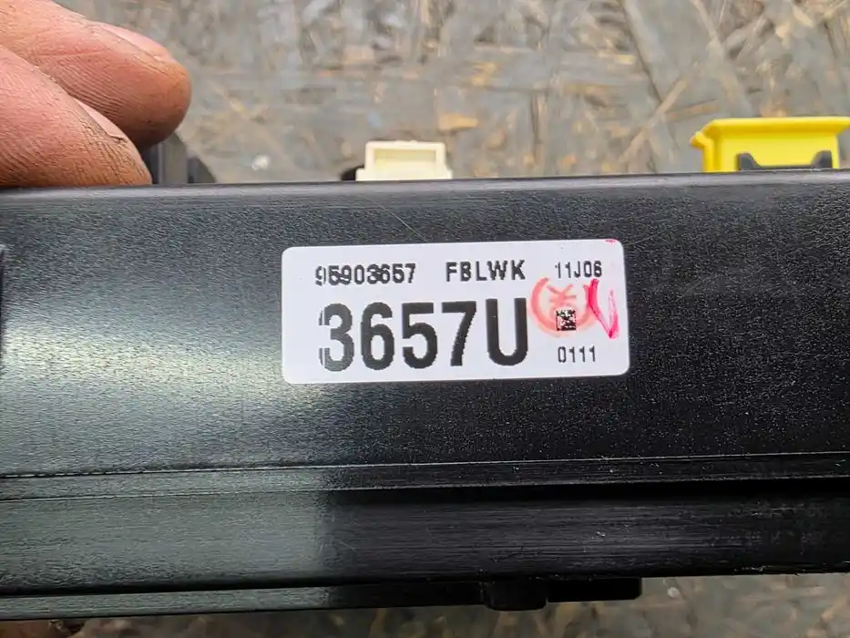Skrzynka Bezpieczników Opel Antara 2011r-95.903.657
