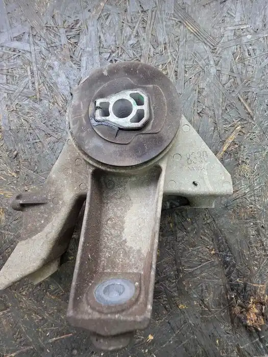 Poduszka Silnika Skrzyni Opel antara 2.2 CDTI X007.61A