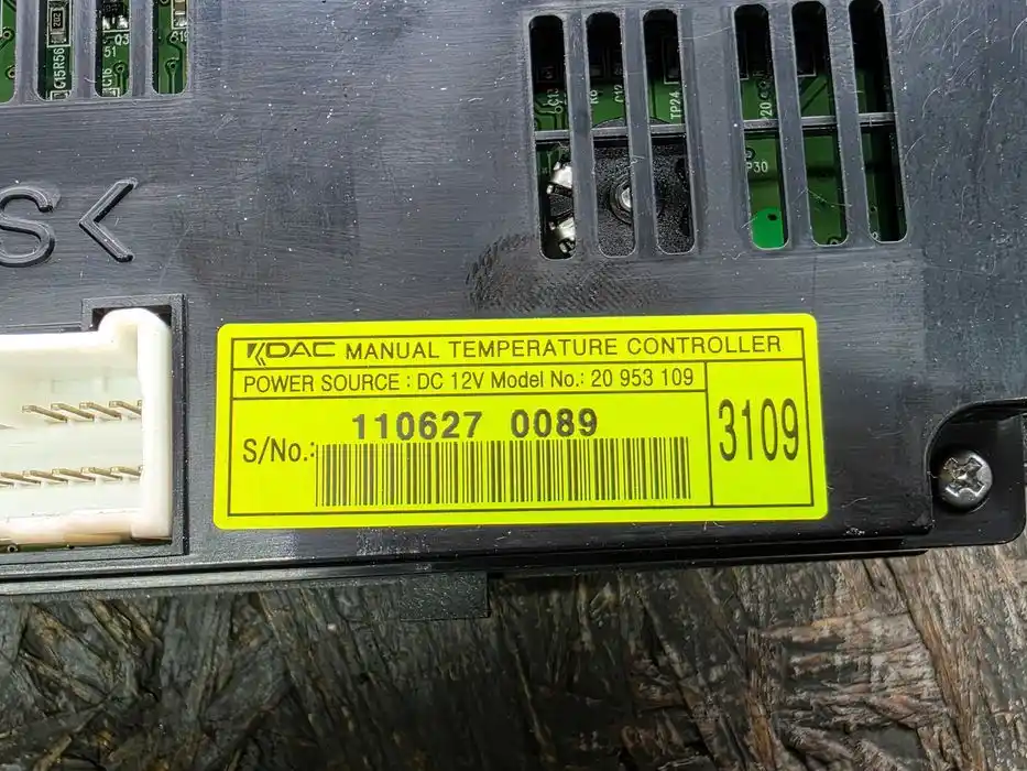 Panel Klimatyzacji Opel Antara 2011r FL 20.953.109