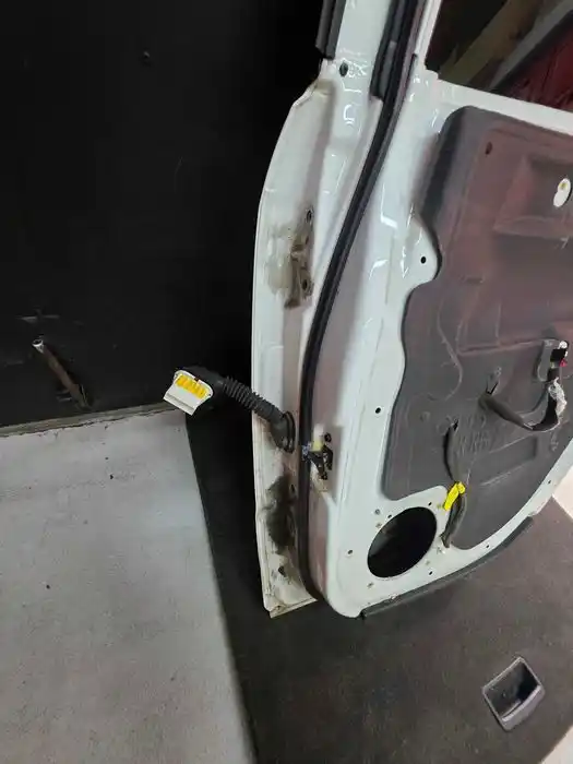 Drzwi Prawy Tył Opel Antara I FL Kod Lak.GAZ(40R)