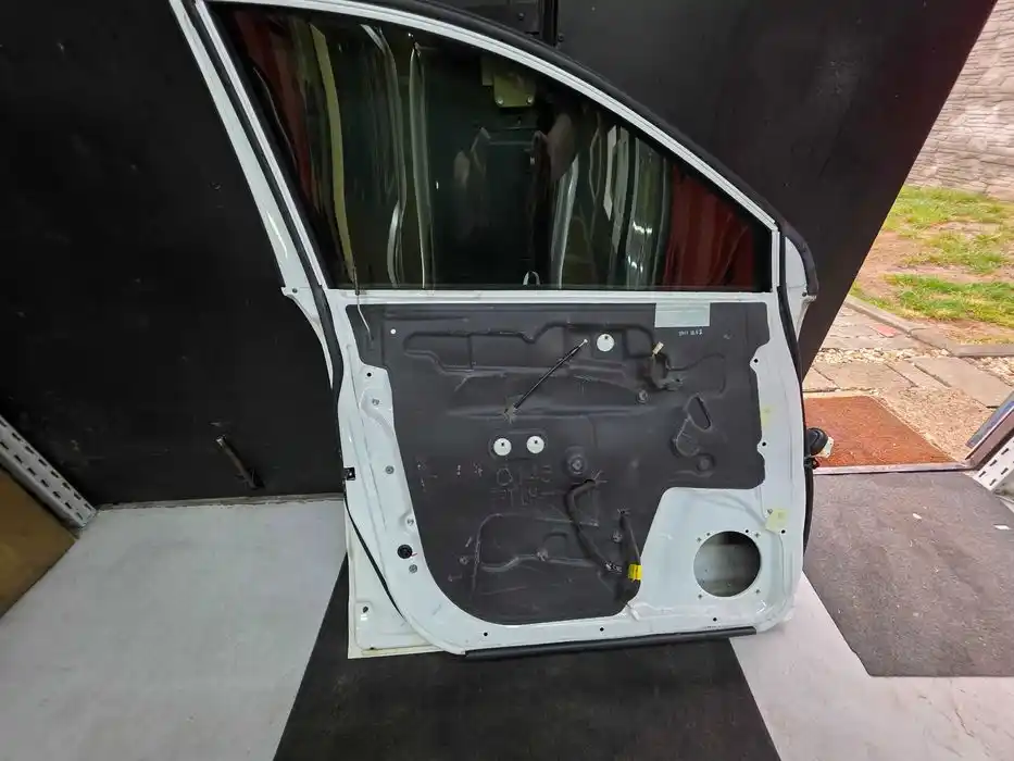 Drzwi Lewy Przód Opel Antara I Fl Kod Lak.GAZ(40R) UK