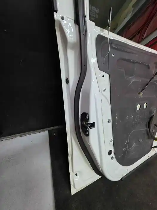 Drzwi Lewy Przód Opel Antara I Fl Kod Lak.GAZ(40R) UK