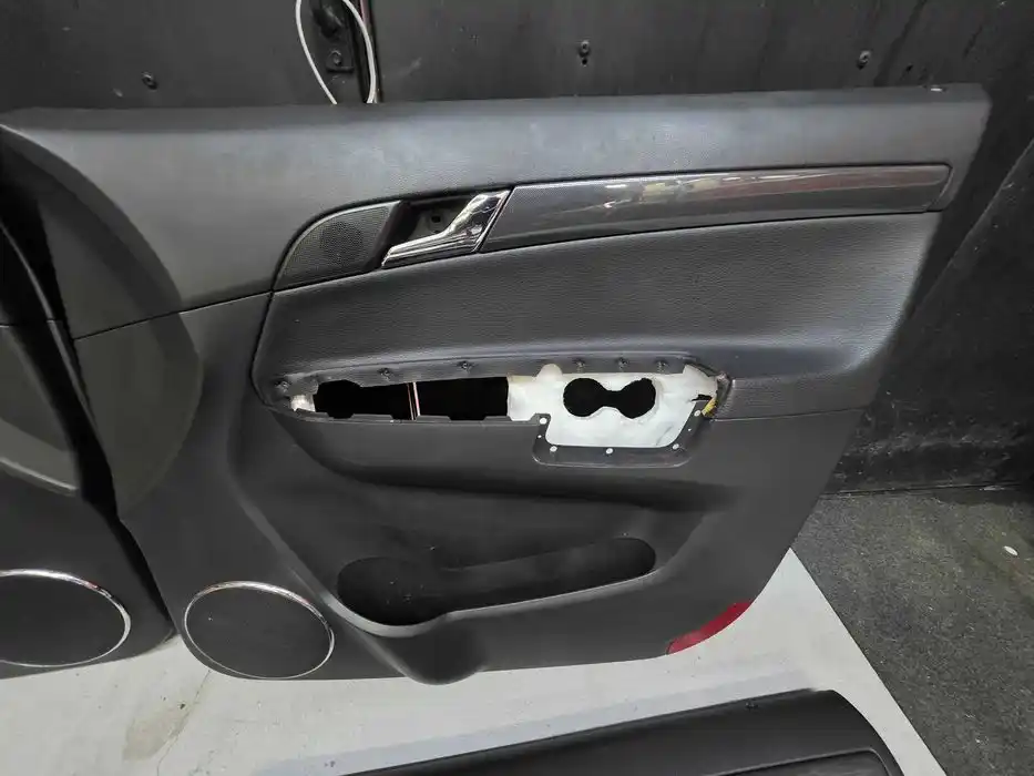 Boczki Drzwi Opel Antara I FL 2011r