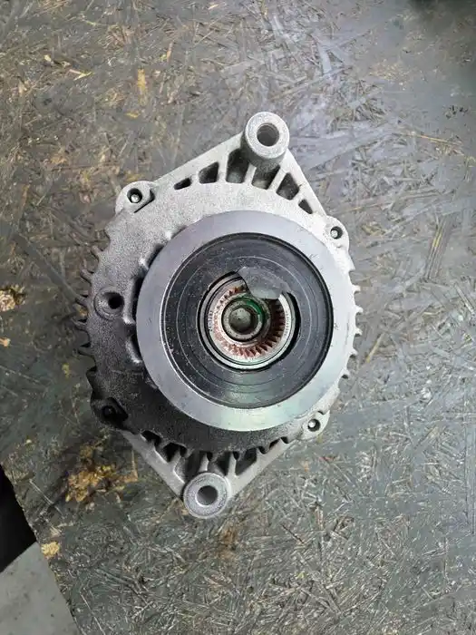 Alternator Opel Antara 2.2 CDTI 2011r FL