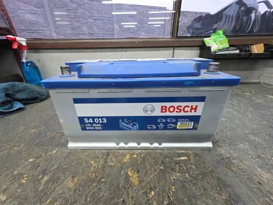 Akumulator Bosch S4 013 95Ah 800A