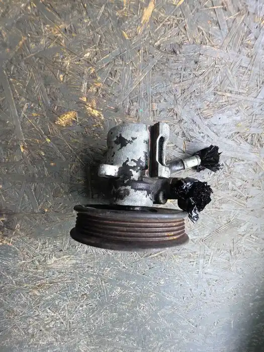 Pompa Wspomagania Pontiac SunBird 90r