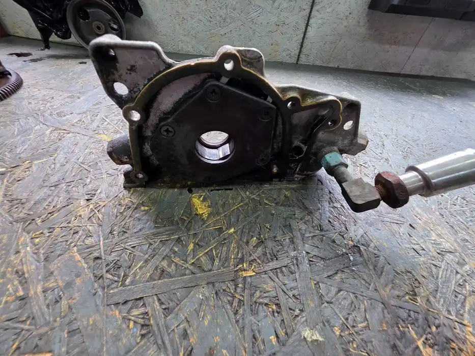 Pompa Oleju Pontiac SunBird R903.250.74