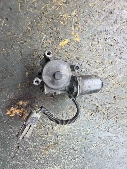 Silniczek Lampy Lewej Pontiac SunBird 165.079.57LH