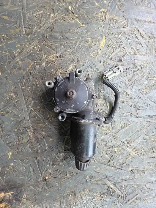 Silniczek Lampy Lewej Pontiac SunBird 165.079.57LH