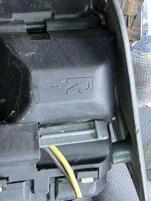 Pas Bezpieczenstwa Prawy Przód Pontiac SunBird 90r