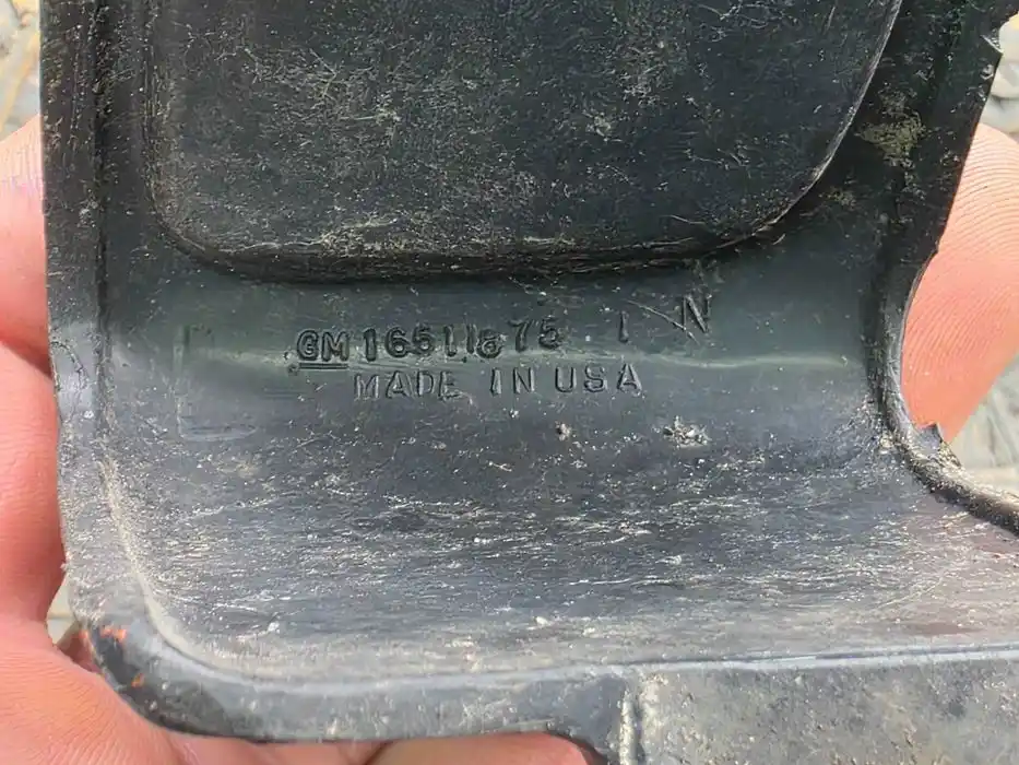 Kierunkowskaz Lewy Przód Pontiac SunBird 165.118.75