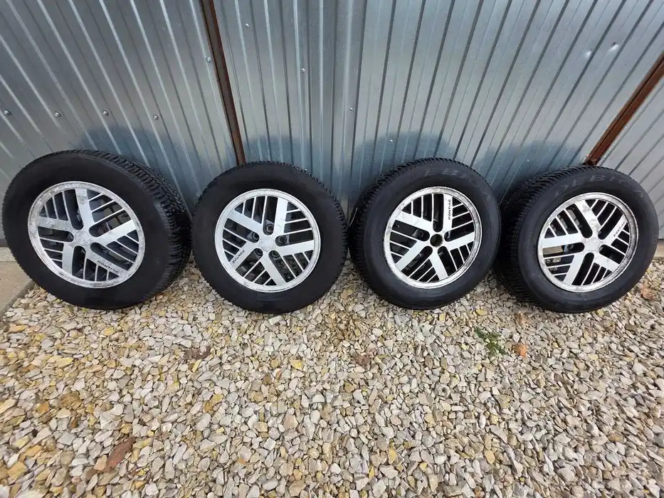 Felgi 14" Pontiac SunBird