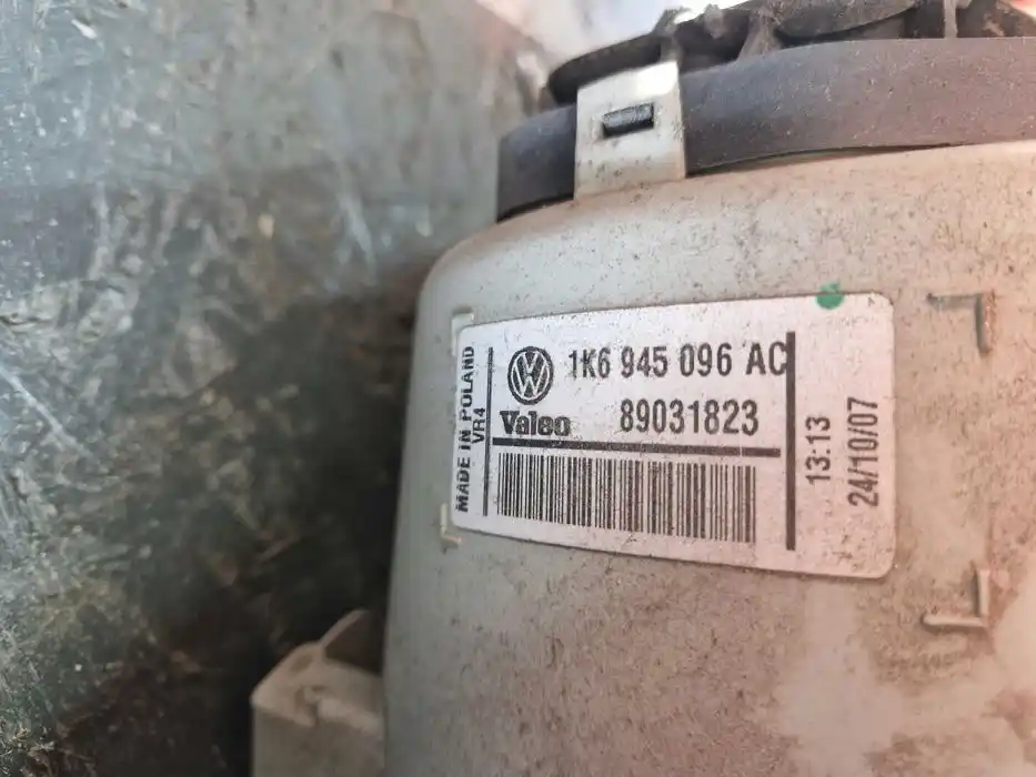 Lampa Prawy Tył Vw Golf V 5D 1K6.945.096.AC