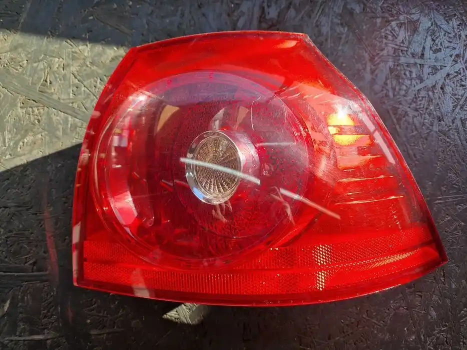 Lampa Prawy Tył Vw Golf V 5D 1K6.945.096.AC