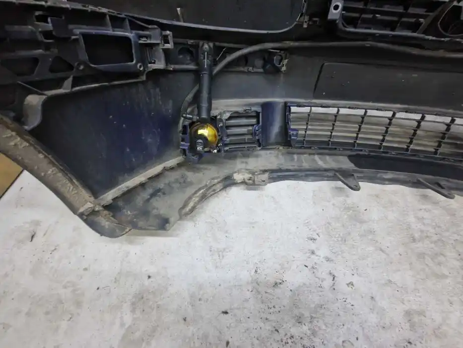 Zderzak Przód Vw Golf V LD5Q Spryskiwacze Pod Xenon