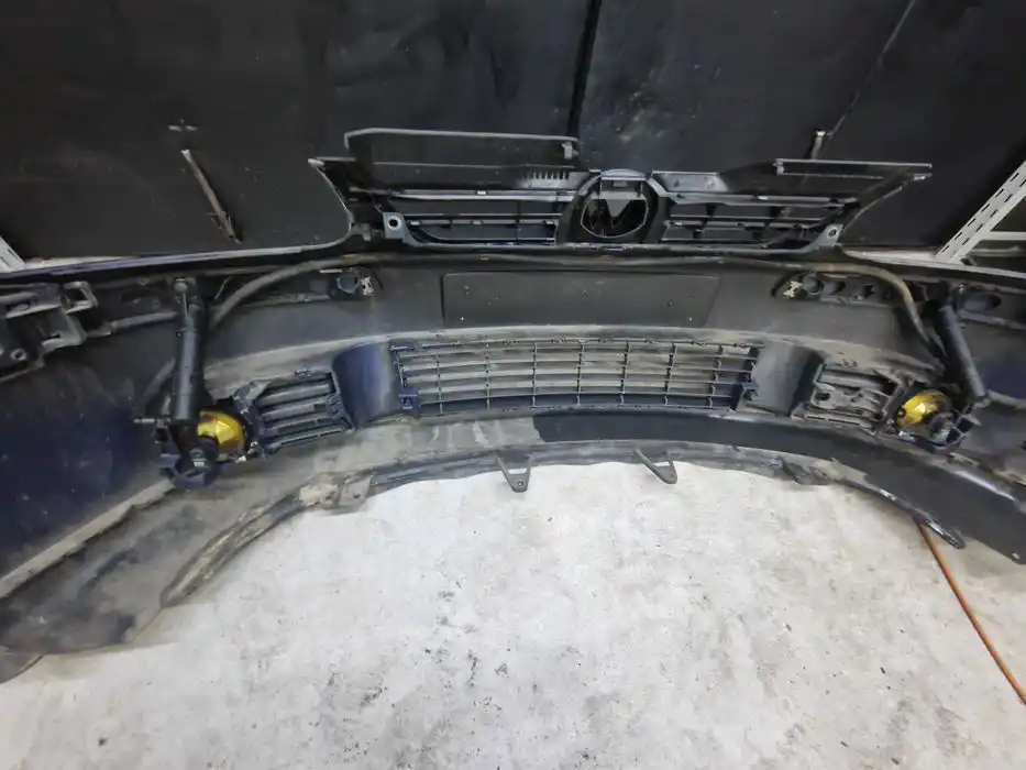 Zderzak Przód Vw Golf V LD5Q Spryskiwacze Pod Xenon