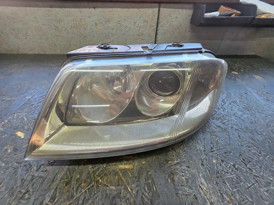 Lampa Lewy Przód Vw Passat B5 FL