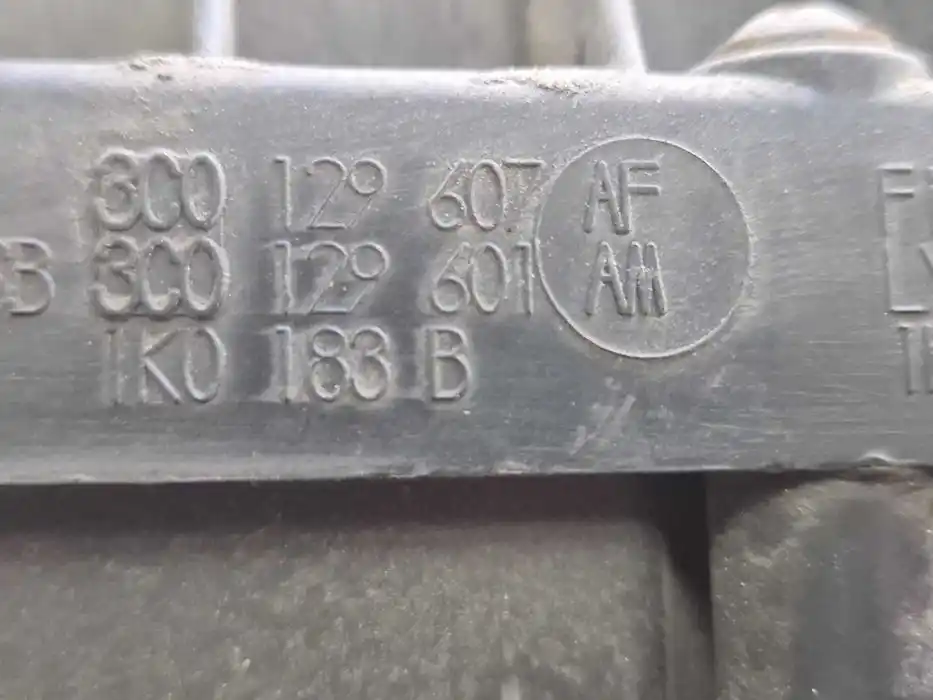Obudowa Filtra Powietrza Audi Vw Seat Skoda 3C0.129.607AF
