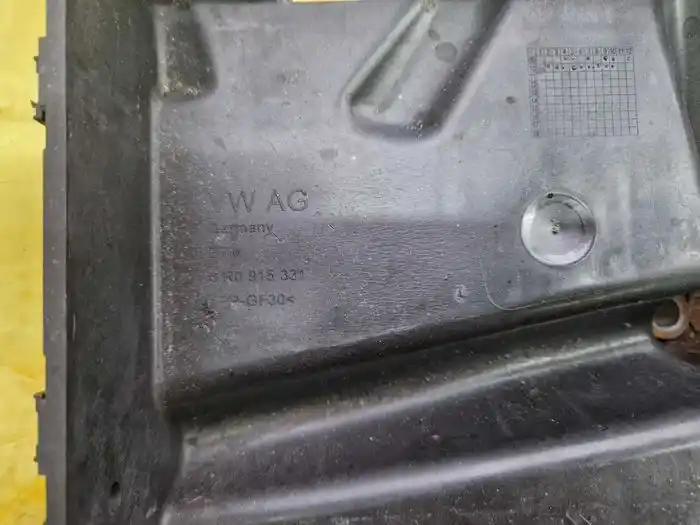 Podstawa Akumulatora Vw Audi Seat Skoda 6R0.915.331