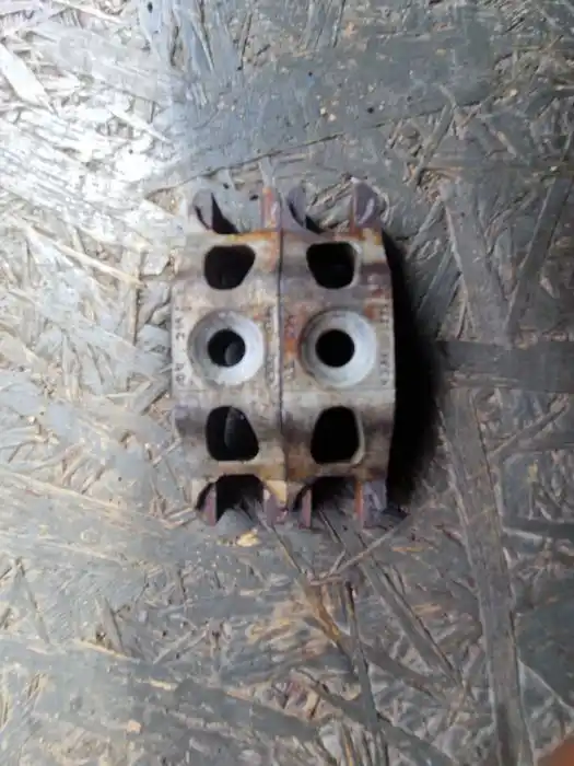 Uchwyty Wtryskiwaczy Vw Audi Seat Skoda 03L.216