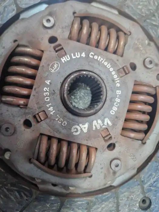 Sztywne Koło Sprzegło Vw Audi Seat Skoda 1.6 TDI CAYC Tarcza 6mm