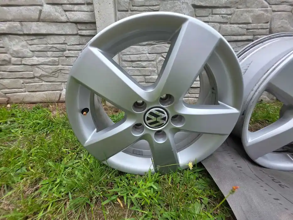 Felgi Vw 16'' ET50 6,5J 1T0.601.025.G
