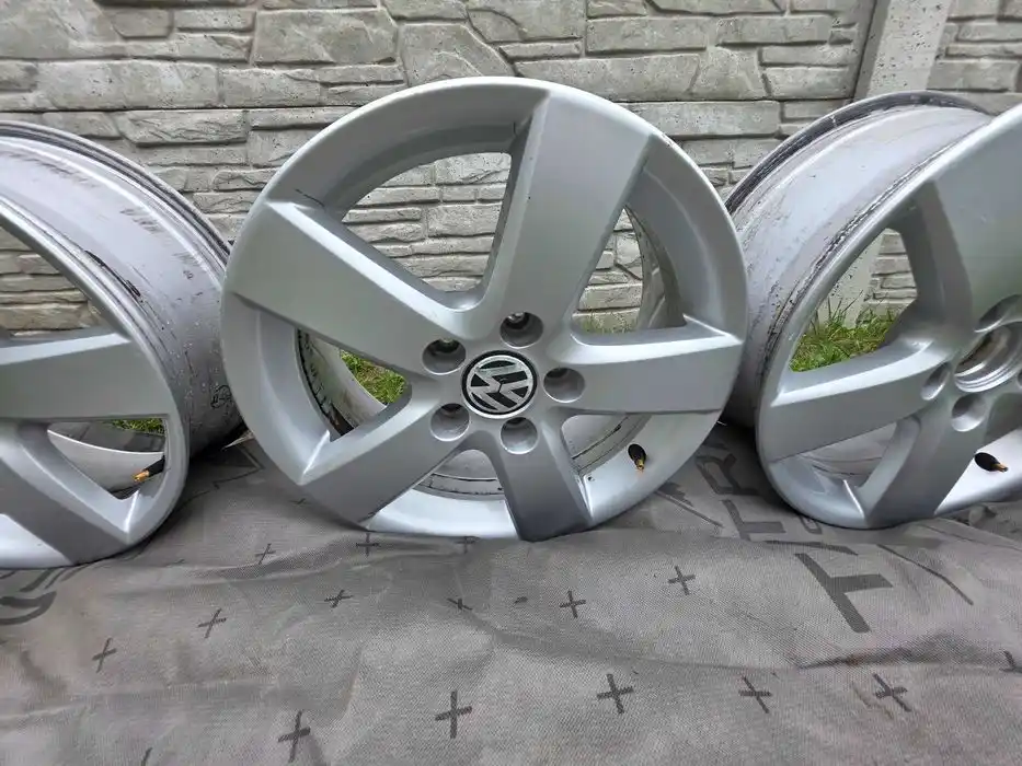 Felgi Vw 16'' ET50 6,5J 1T0.601.025.G