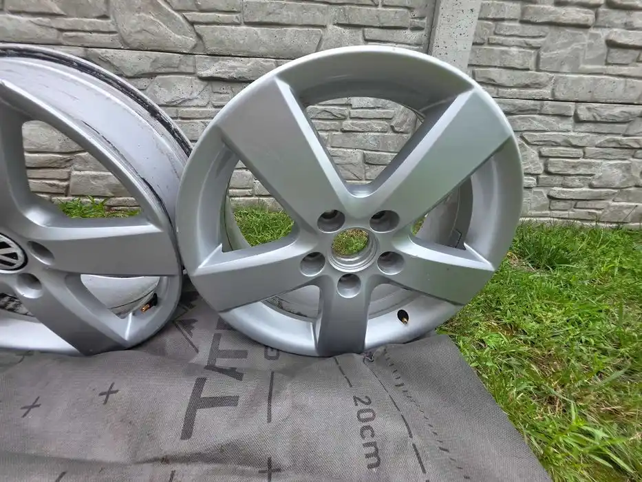 Felgi Vw 16'' ET50 6,5J 1T0.601.025.G